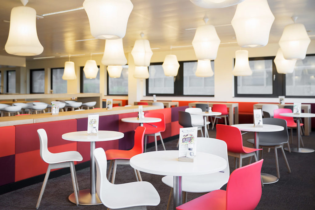 Kantine rood roze zwart